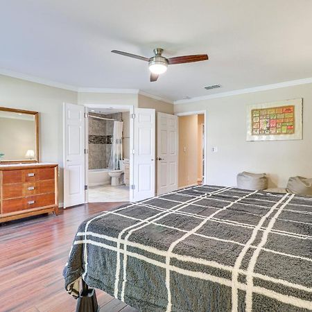 Texas Retreat With Patio, Fireplace And Fenced-In Yard Austin Zewnętrze zdjęcie