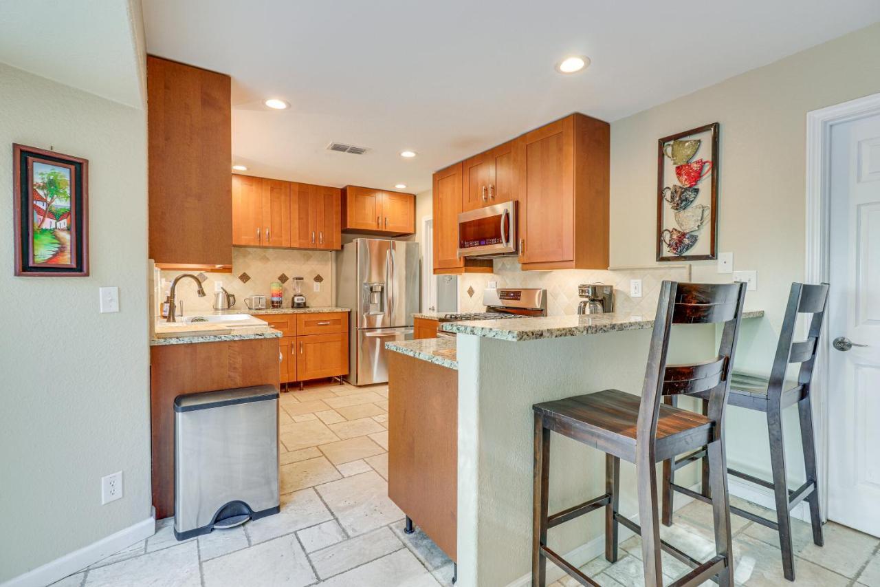 Texas Retreat With Patio, Fireplace And Fenced-In Yard Austin Zewnętrze zdjęcie
